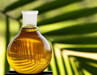 Пальмова олія дешевшає, незважаючи на низький рівень запасів